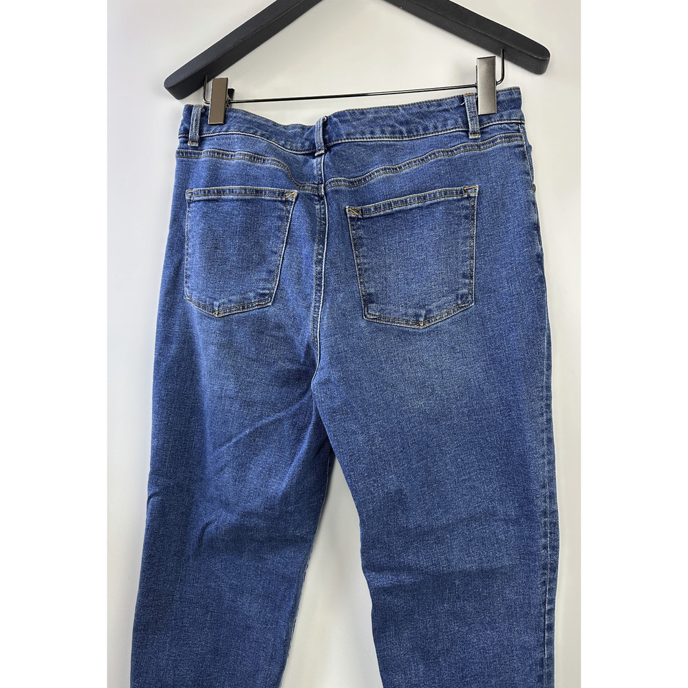 Talbots Everyday Relaxed Jeans Button Fly Stretch Medium Wash Blue Denim Size 10 - Picture 9 of 11